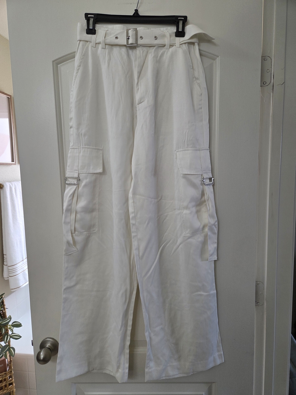 Zara Cream Wide-Leg Cargo Pants with Belt